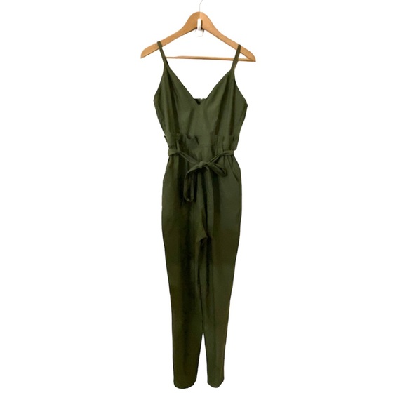 [Windsor] NWOT V-Neck Paper Bag Jumpsuit - Picture 5 of 6
